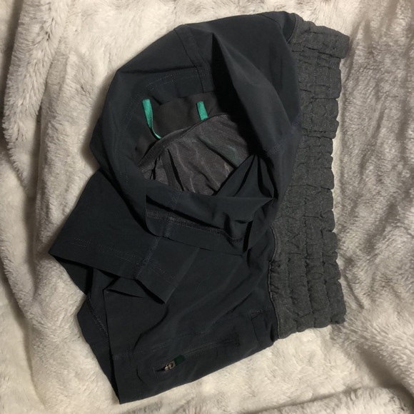 Lululemon Gray Shorts 4 - Picture 6 of 6